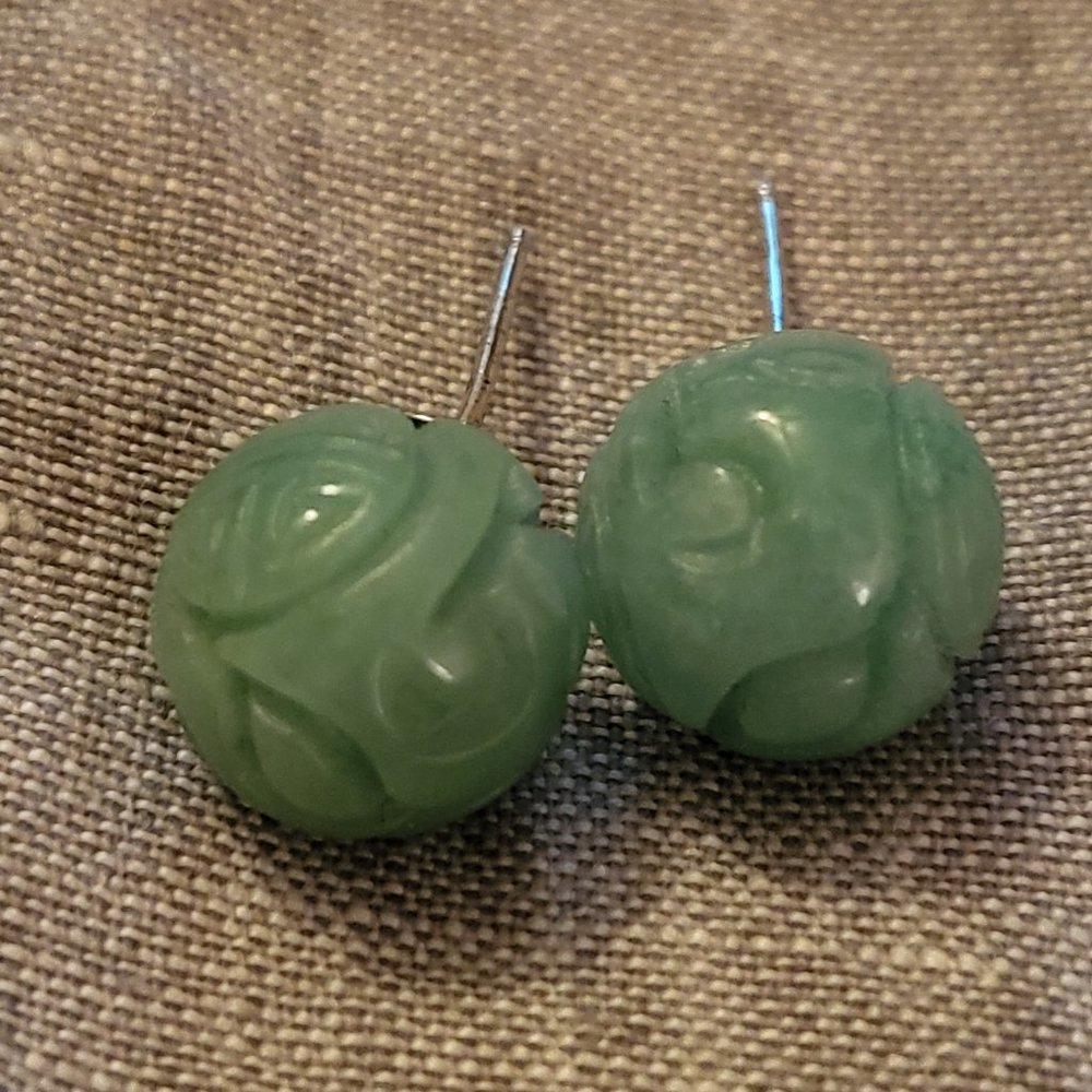 Green Dyed Jade Carved Ball Stud Earrings by R.H. Macy & Co. Fine Jewelry NWT